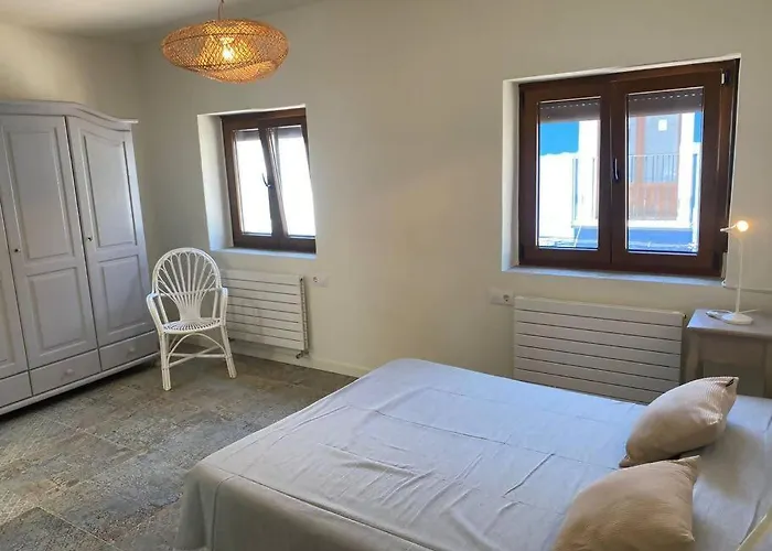 בית נופש Casa Junto Al Castillo *